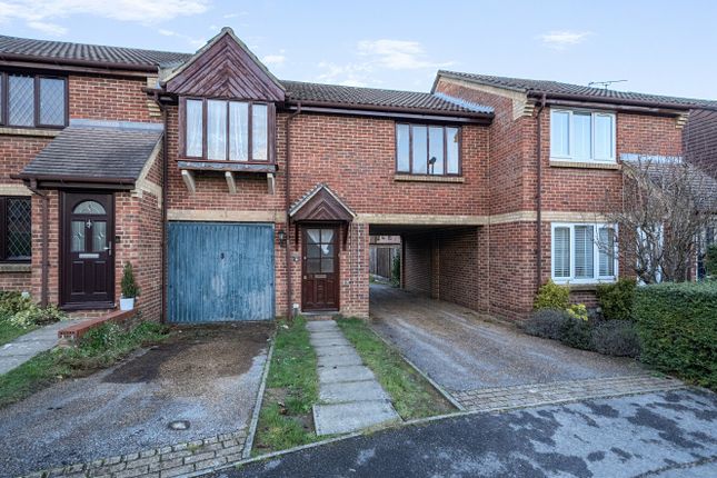 1-bed house on 31, Pyegrove Chase, Berkshire, £250,000