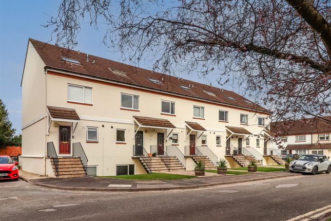 2-Bed-Flat-Cheltenham-External.Jpg