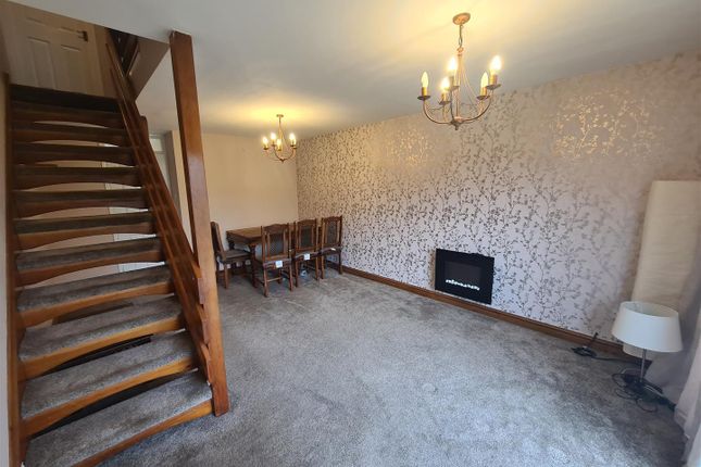 24, Burnham Meadow, Birmingham photo 2