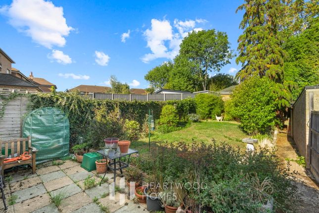 7, Windmill Avenue, St. Albans photo 3