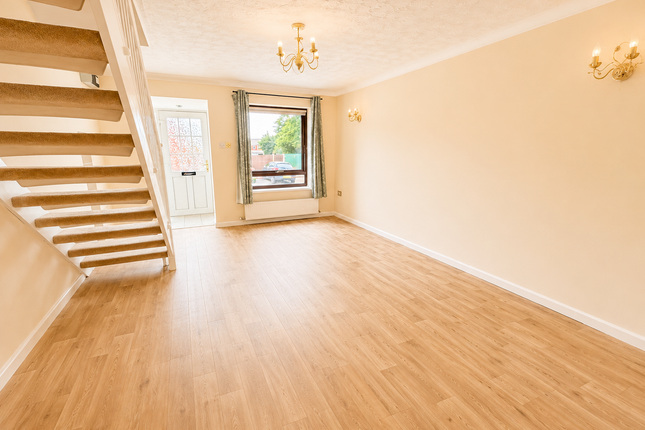 2, Thatcham Court, Yeovil photo 2
