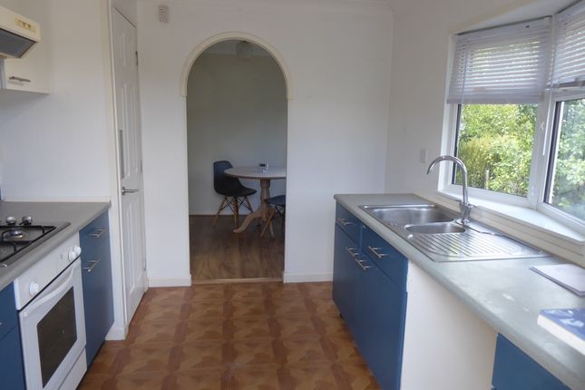6, Pound Lane Park, Wood Street Village, Guildford, Surrey photo 3