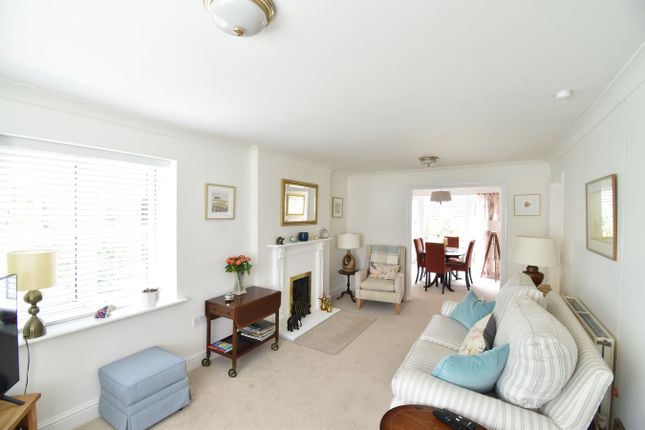 15, Grovelands, Maidstone photo 4