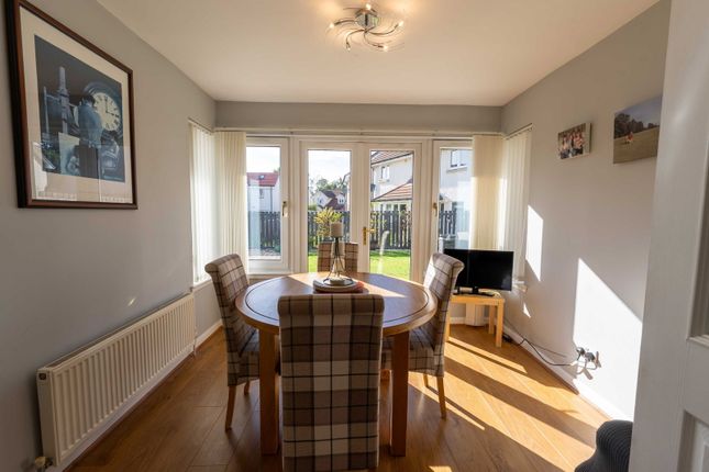12, Windmill View, Alloa photo 3