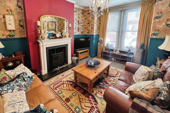 39, Cleveland Road, Lowestoft photo 4