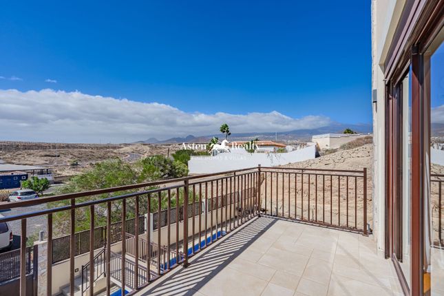 Villa for sale in La Mareta, Los Abrigos, Santa Cruz Tenerife