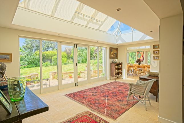 Country house to rent in Taston, Chipping Norton