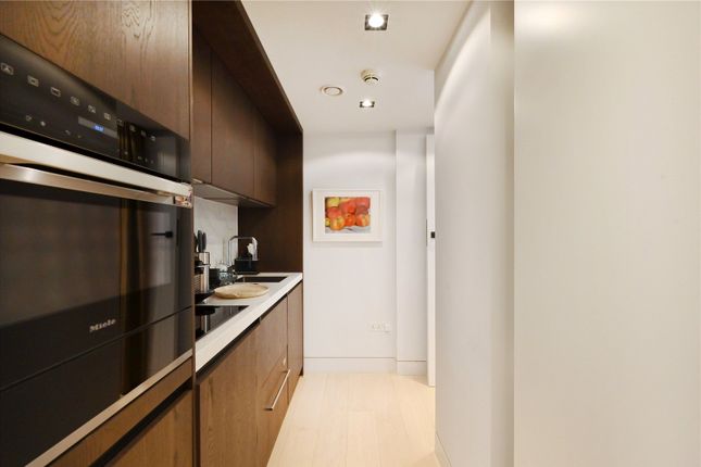 Flat 8, 19, Bolsover Street, London photo 4