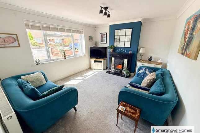10, Pennine Avenue, Alfreton photo 2