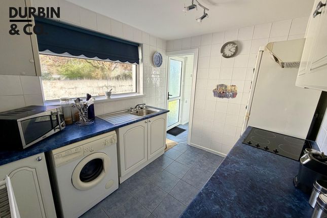38 Wind Street, Aberdare photo 3