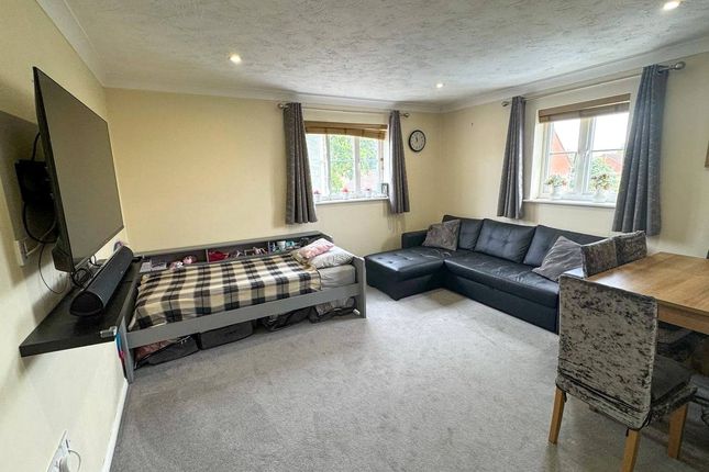 26, Hazel Road, Alton photo 2