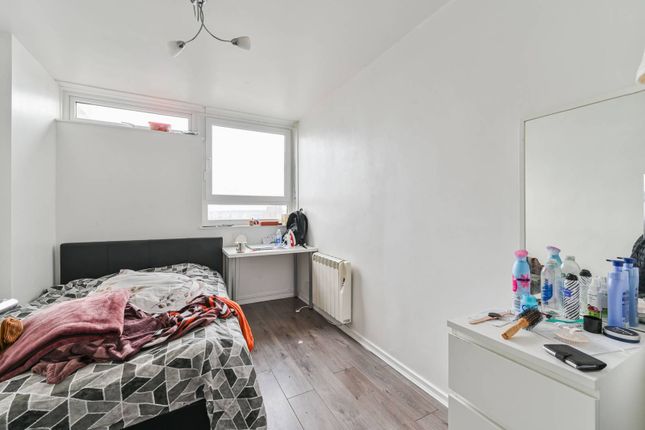 Thumbnail Flat for sale in Manwood Street, Docklands, London