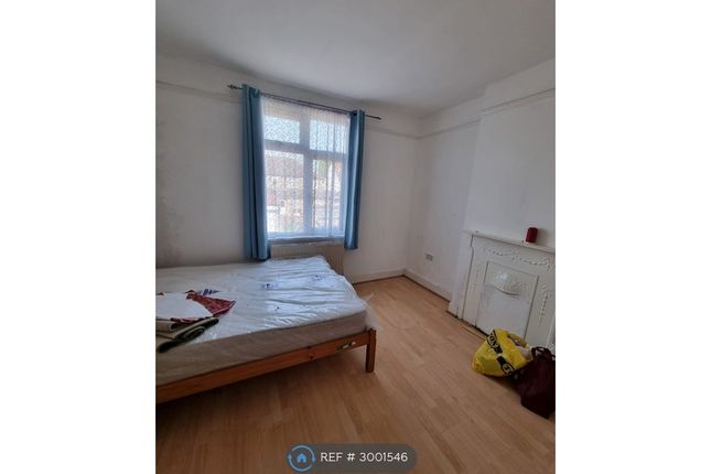 Woodlands Road, St Floor, Southall photo 2