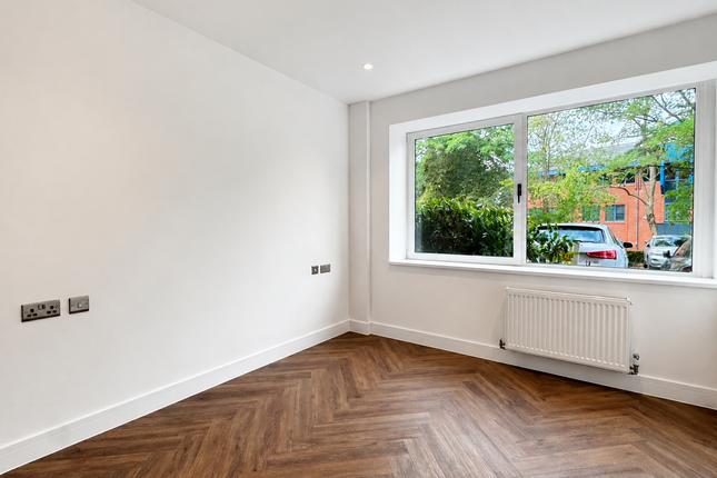 Flat 5, Fleet photo 4