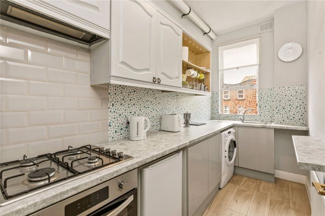 Flat B, 221, Norwood Road, London photo 3