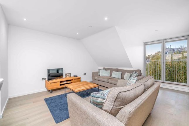 Flat 7, Dobson Court, Portpool Lane, London photo 2