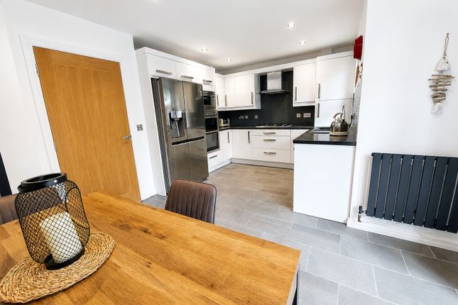 17, Appleby Crescent, Knutsford photo 3