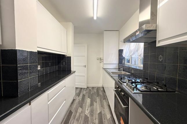26, Sitwell Grove, Stanmore photo 3