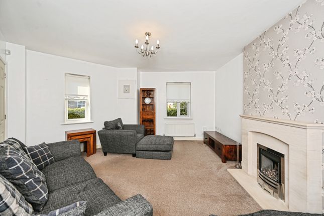 18, Steetley Drive, St. Helens photo 2