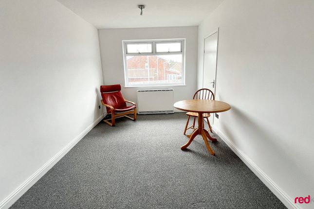 20, Soane Close, Newport photo 2