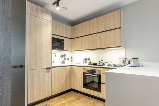 701 Stage Apartments, 22, Hewett Street, London photo 4