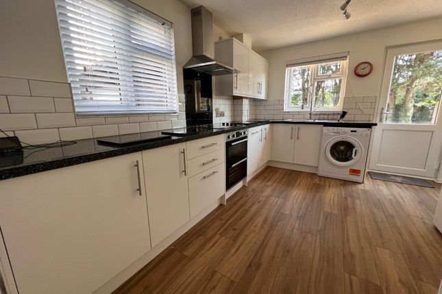 56, Barlows Reach, Chelmsford, Essex photo 2