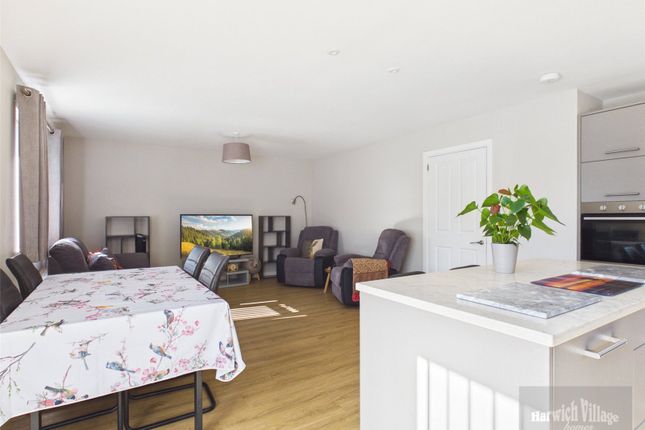 17, Mayes Lane, Harwich photo 4