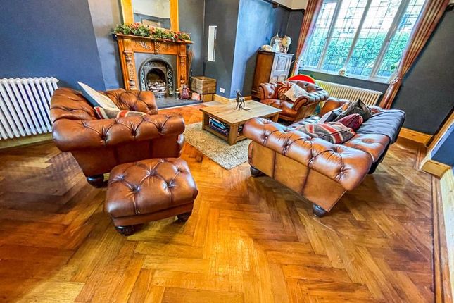 27, Park Lane, Salford photo 2