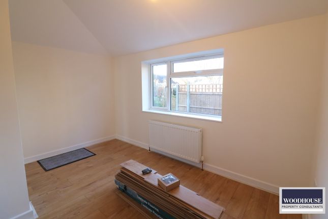 129c, Trinity Lane, Waltham Cross photo 5