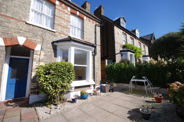 31 GFF, Angles Road, London photo 4