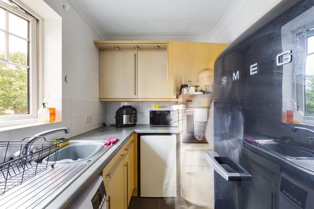 Flat to rent in Pinkers Mead, Emersons Green, Bristol