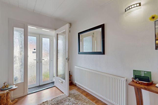 5 Colinbar Circle, Glasgow photo 4