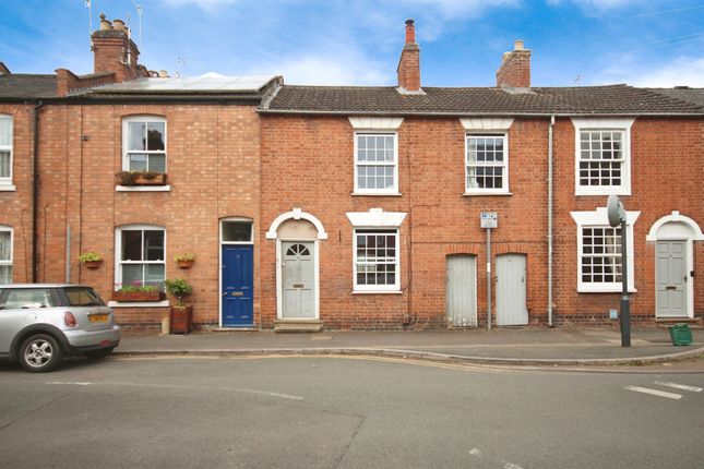 Thumbnail Terraced house for sale in Cherry Street, Warwick