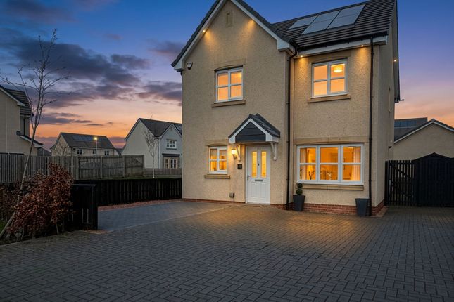 4-bed house on 24 Fieldmouse Way, Glasgow, £300,000