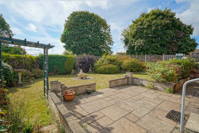 17, Lytham Avenue, Sheffield photo 3