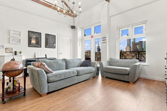 Flat 18, London photo 2
