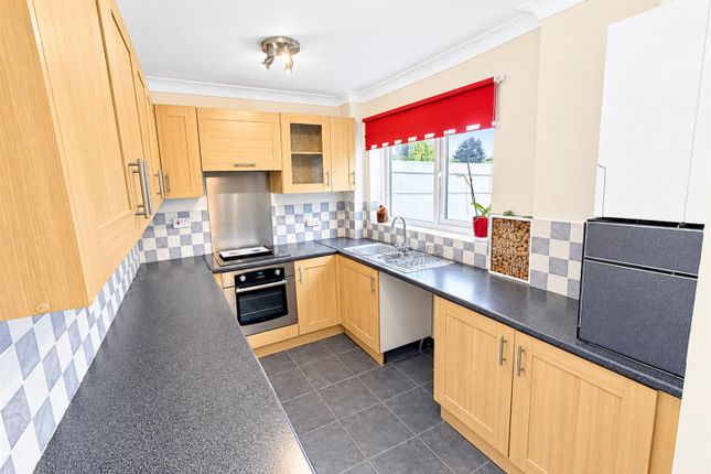 Tettenhall Close, Corby photo 3