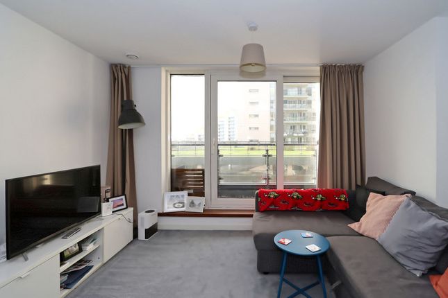 11 Davaar House, Ferry Court, Cardiff Bay photo 3