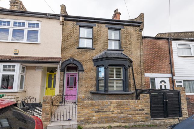 Thumbnail Terraced house to rent in Cromwell Road, London