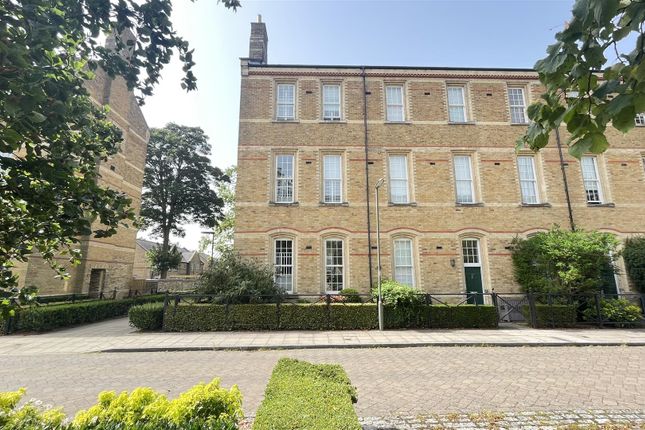 Thumbnail Town house to rent in Brigade Place, Caterham