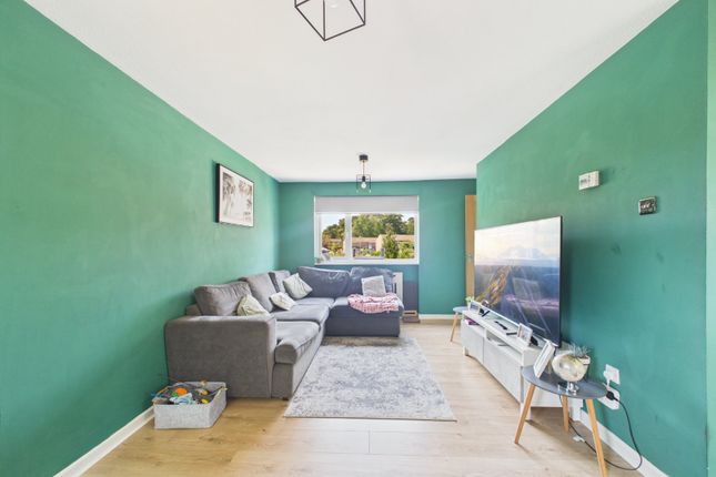 64, Helmsdale, Bracknell photo 4