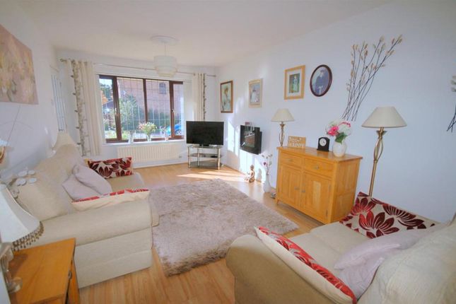 19 Keswick Close, Crewe photo 2