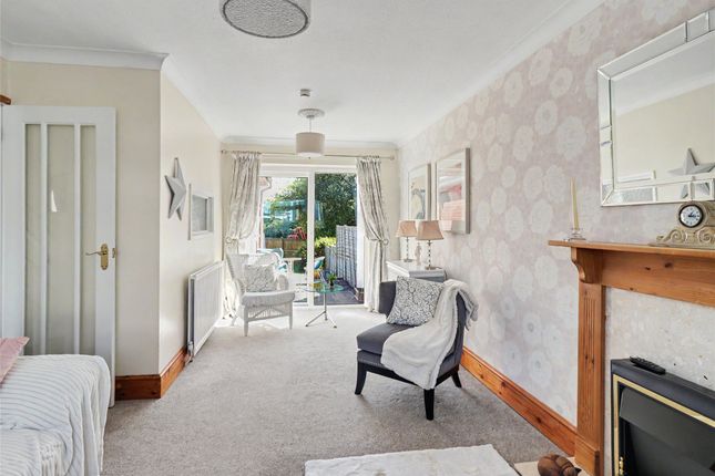 16 Burwood Road, Torrington Devon, Devon photo 2