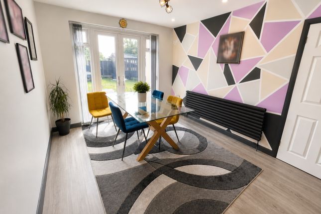 59, St. Martins Avenue, Luton photo 3