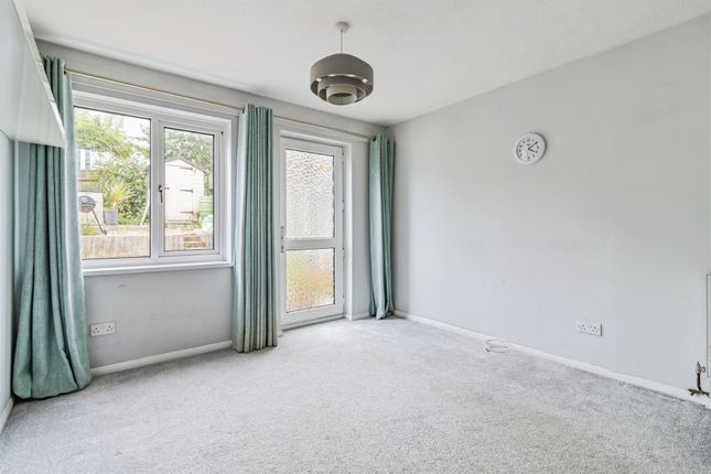 94, Glebeland Way, Torquay photo 4