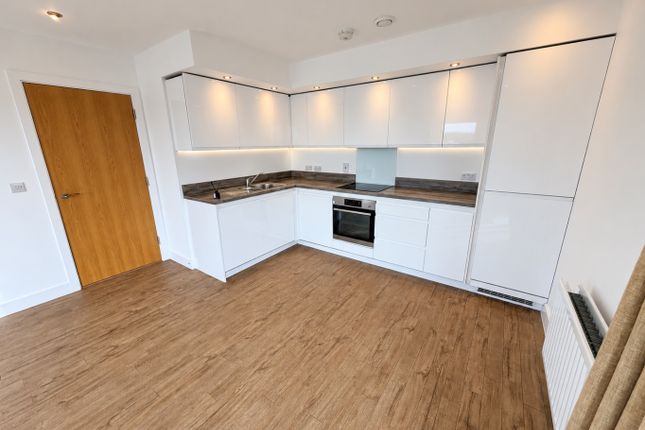 Griffin Court, Luton photo 2