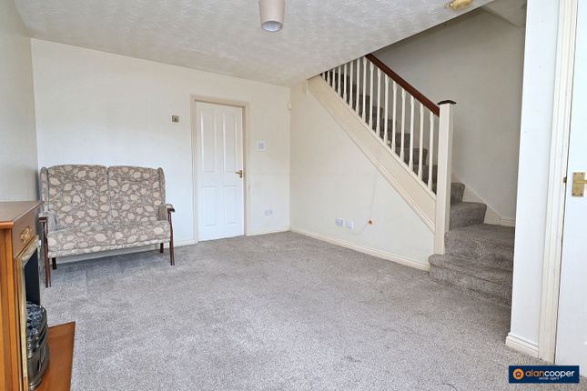 76 Kenilworth Drive, Nuneaton, Warwickshire photo 3