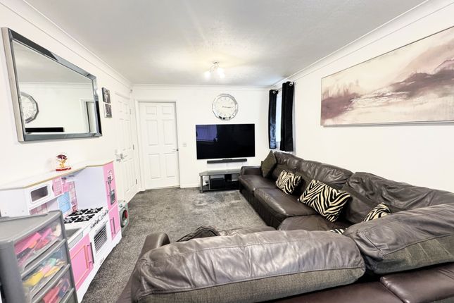 37, Clumber Avenue, Nottingham photo 3