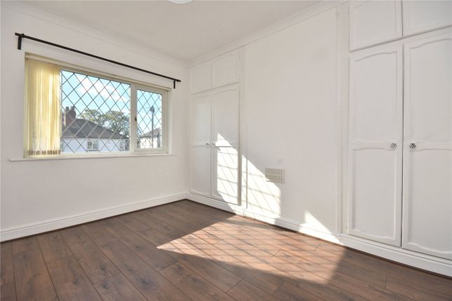 135, Rookwood Avenue, West Yorkshire photo 5