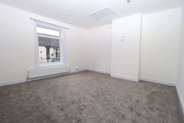 85A, High Street, Biddulph photo 5